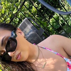 🕶️Classic Black Women's Sunglasses - Timeless Designer Style